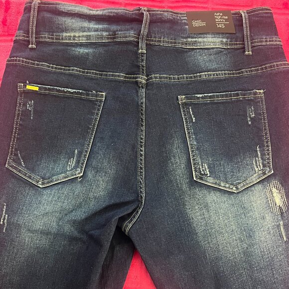 Patched Apple Skinny Denim Jeans - Picture 8 of 9